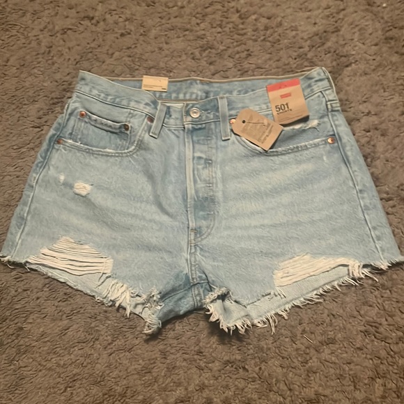 NWT Levis 501 jean shorts - Picture 1 of 2